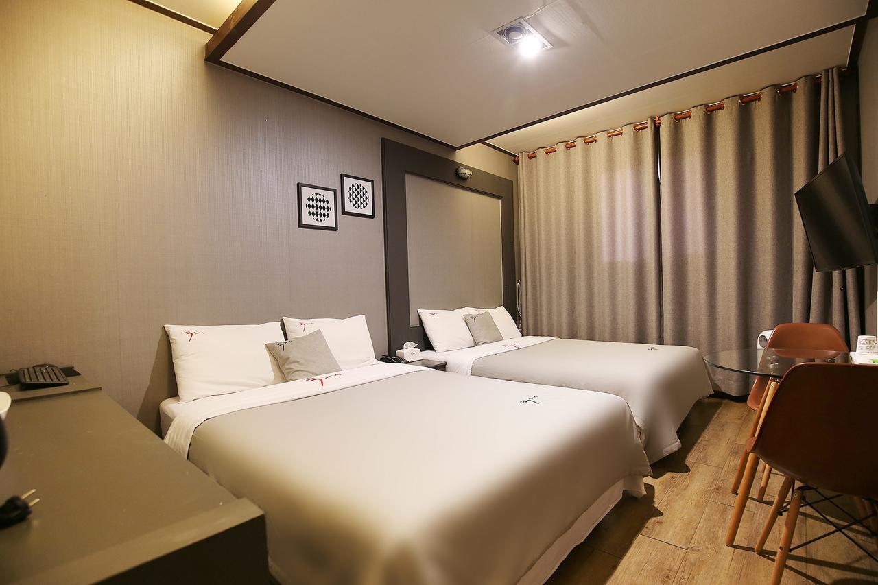 Motel 32Days Yeongdong ภายนอก รูปภาพ