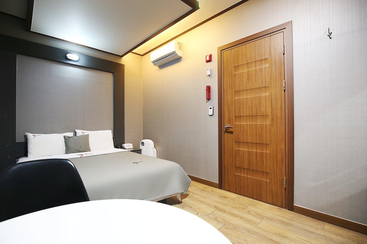 Motel 32Days Yeongdong ภายนอก รูปภาพ